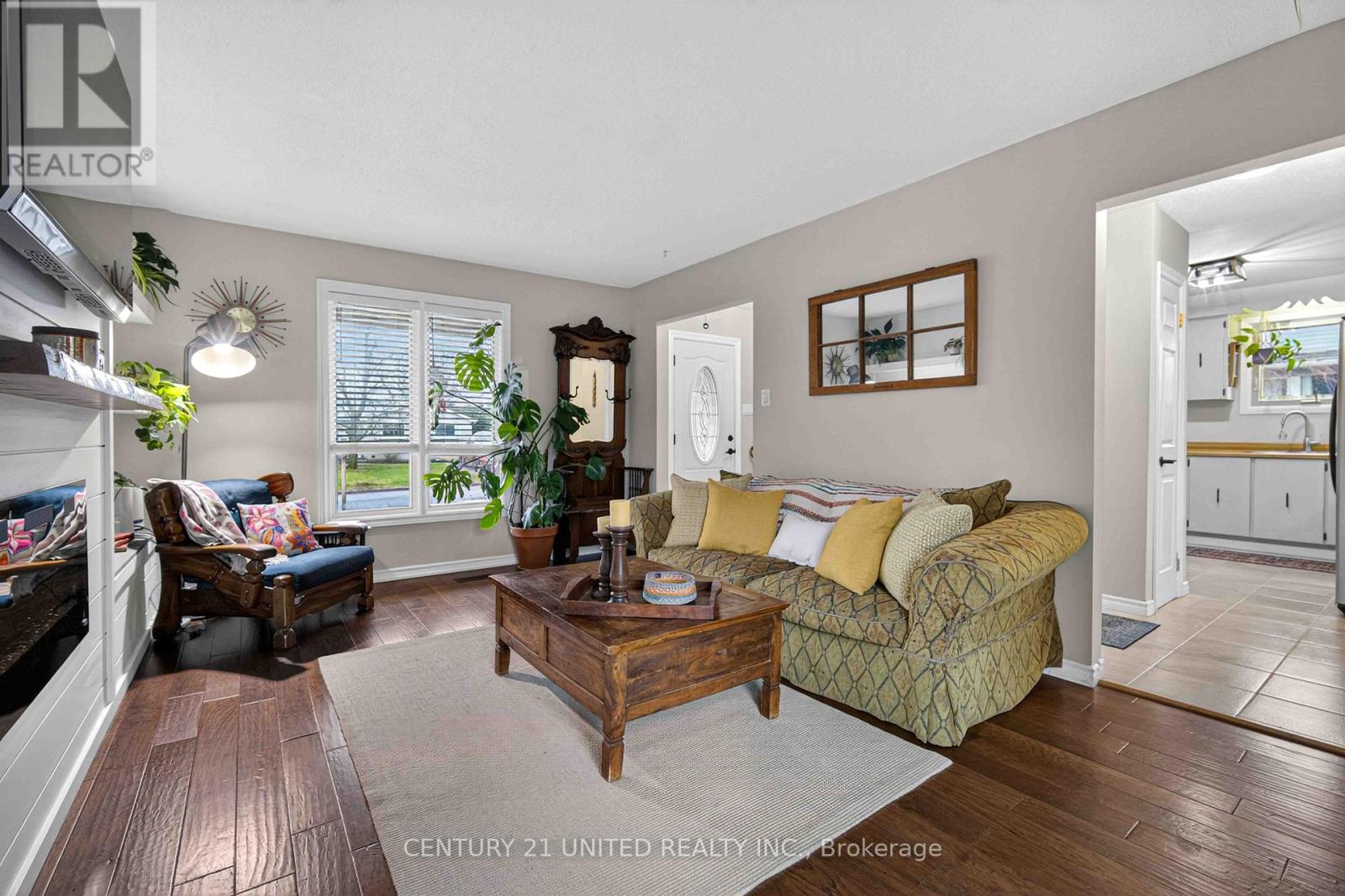 2 Rogers Road, Kawartha Lakes (Lindsay), Ontario  K9V 5C3 - Photo 6 - X13009366