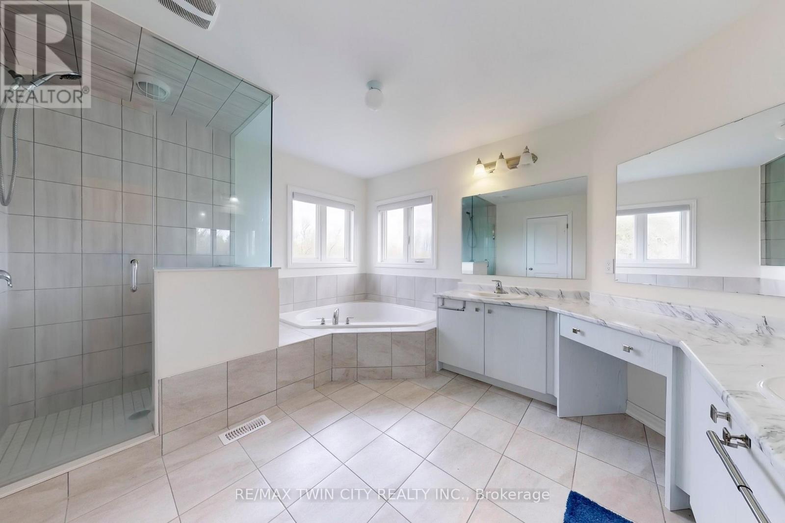 630 Lemay Grove, Peterborough (Monaghan Ward 2), Ontario  K9K 0G9 - Photo 36 - X13009946