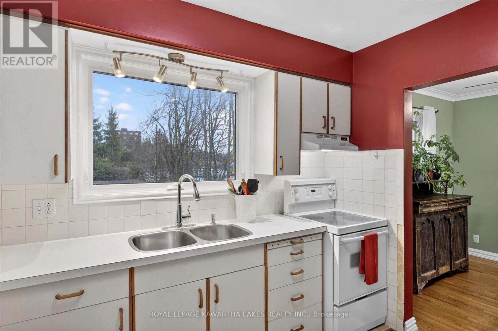 133 Elgin Street, Kawartha Lakes (Lindsay), Ontario  K9V 3X1 - Photo 14 - X13010726