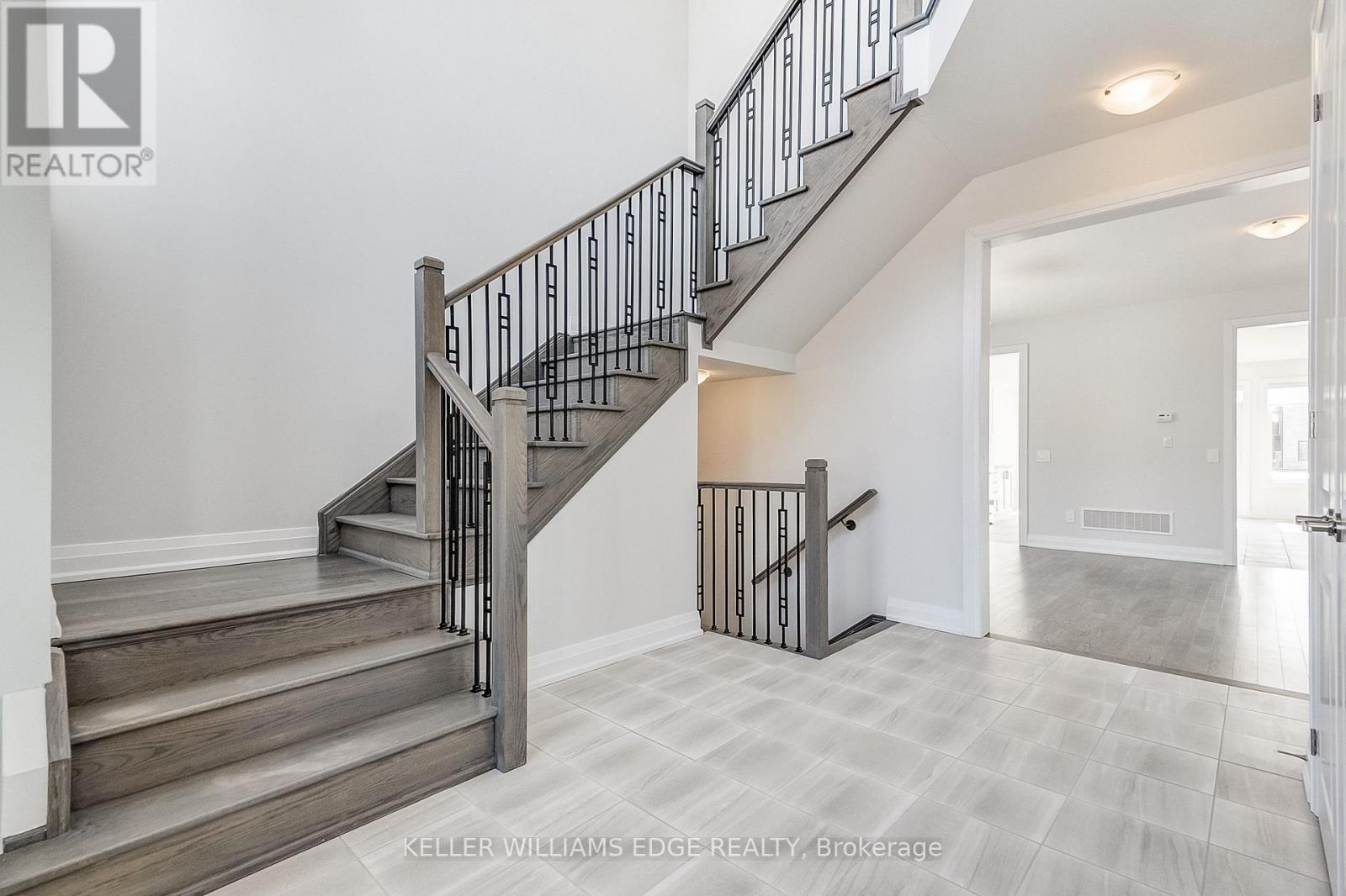 35 Walters Street, Kawartha Lakes (Lindsay), Ontario  K9V 0S2 - Photo 3 - X13010724