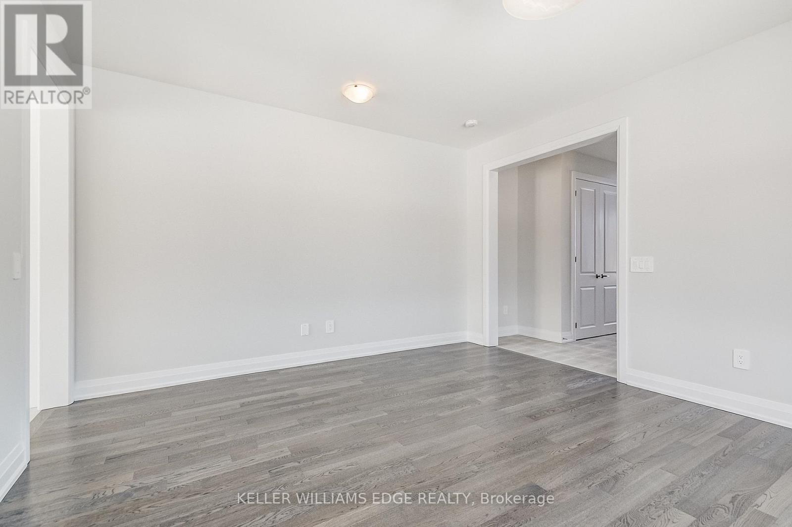 35 Walters Street, Kawartha Lakes (Lindsay), Ontario  K9V 0S2 - Photo 6 - X13010724