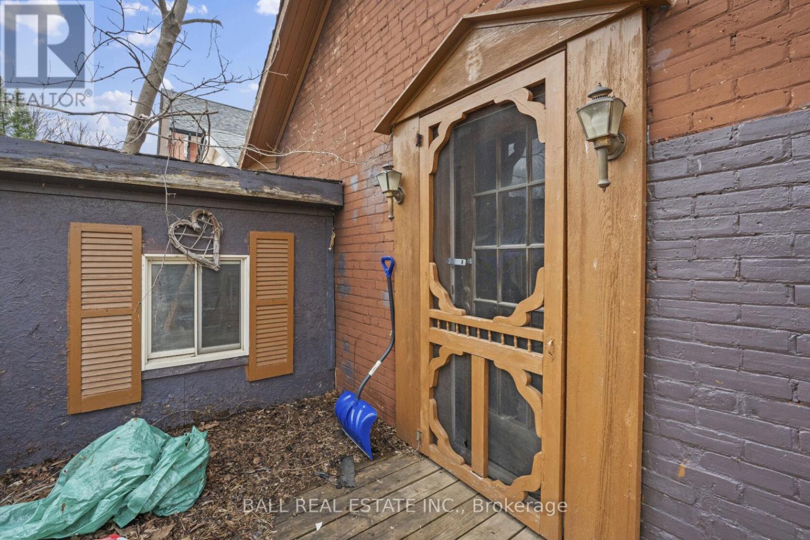 239 Lake Street, Peterborough (Town Ward 3), Ontario  K9J 2H5 - Photo 15 - X13010986