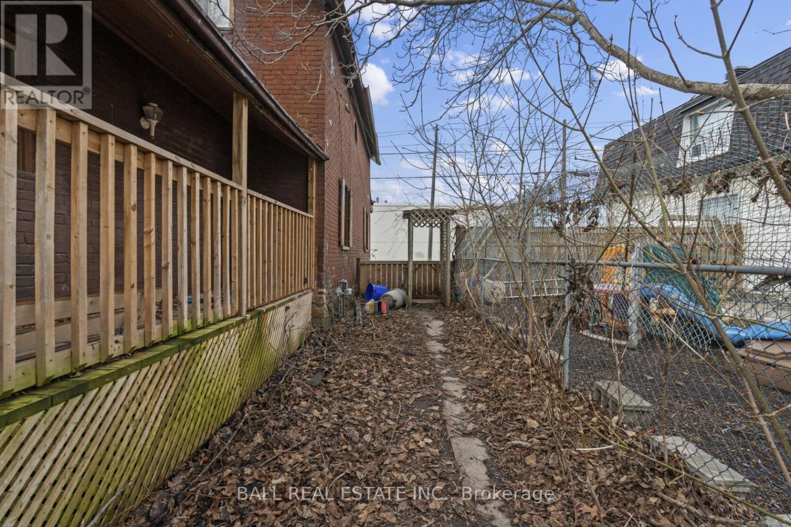 239 Lake Street, Peterborough (Town Ward 3), Ontario  K9J 2H5 - Photo 17 - X13010986