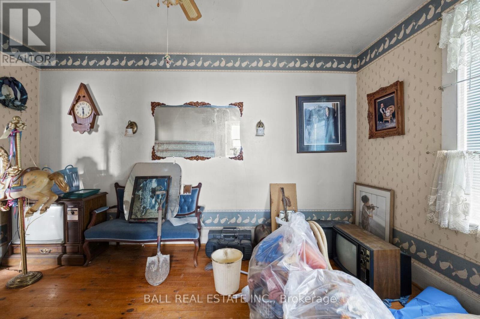 239 Lake Street, Peterborough (Town Ward 3), Ontario  K9J 2H5 - Photo 3 - X13010986