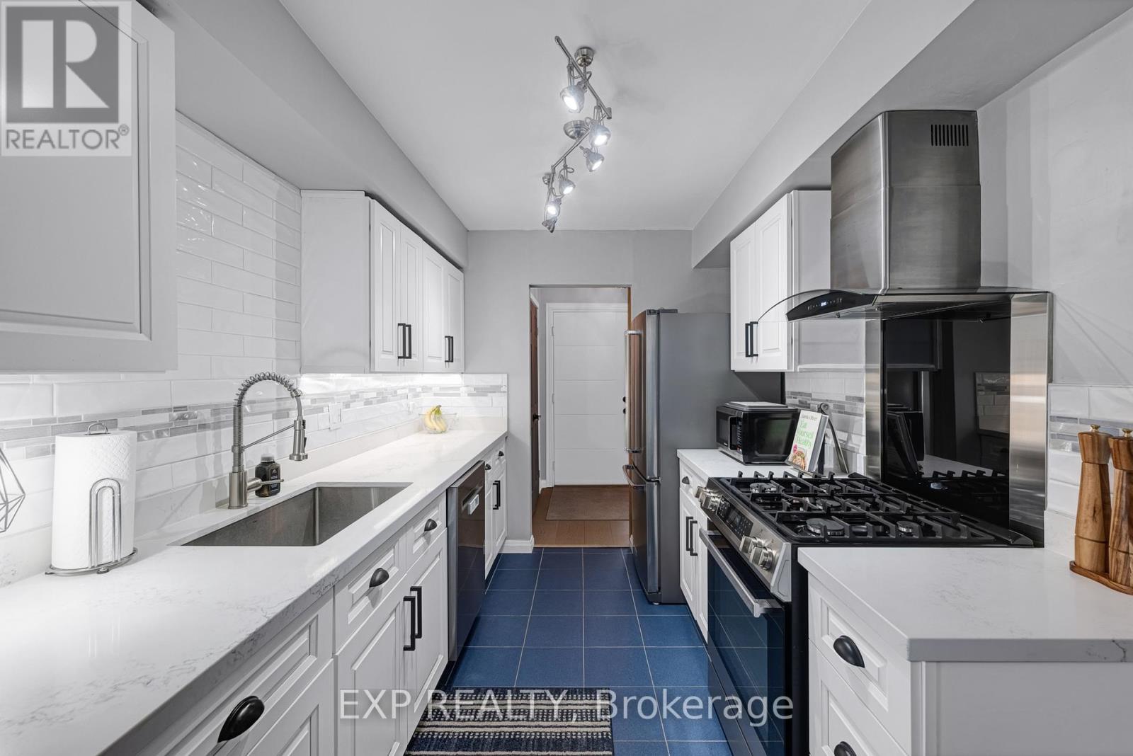 164 Colborne Street W, Kawartha Lakes (Lindsay), Ontario  K9V 5Z8 - Photo 9 - X13011016