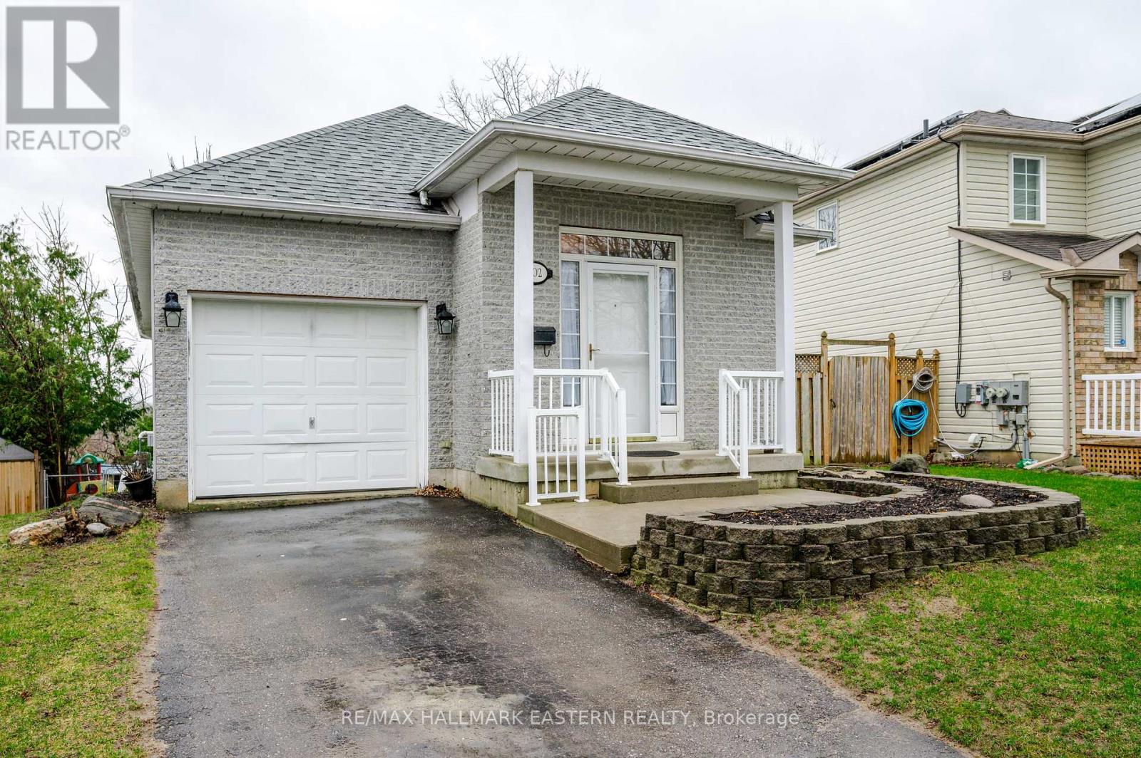 702 Trailview Drive, Peterborough (Ashburnham Ward 4), Ontario  K9J 8P2 - Photo 2 - X13011376