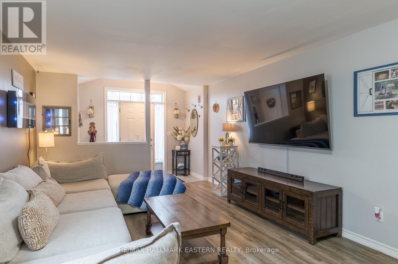 702 Trailview Drive, Peterborough (Ashburnham Ward 4), Ontario  K9J 8P2 - Photo 8 - X13011376