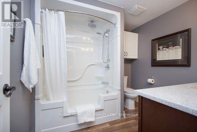 11 Heritage Lane, Clarington (Newcastle), Ontario  L1B 1A5 - Photo 23 - E13011438