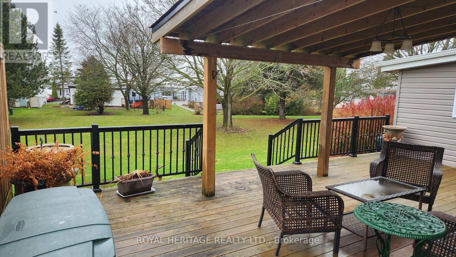 11 Heritage Lane, Clarington (Newcastle), Ontario  L1B 1A5 - Photo 25 - E13011438