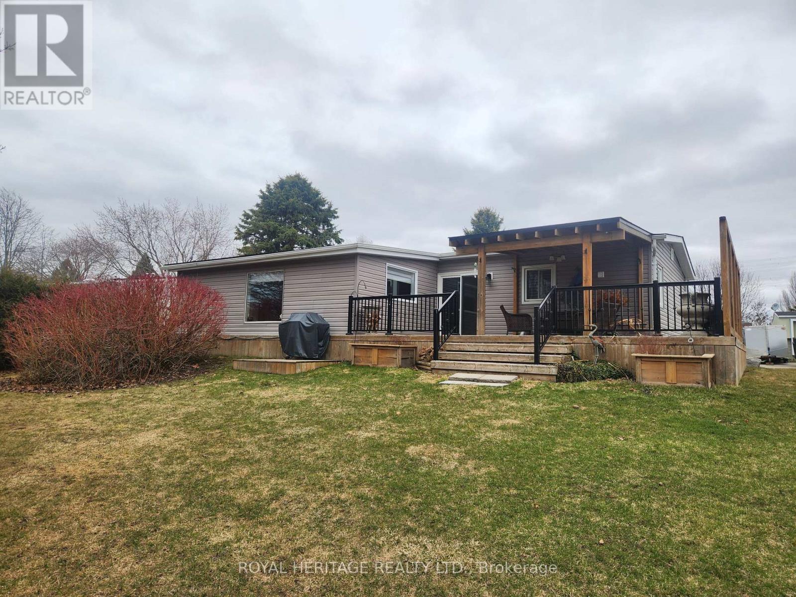 11 Heritage Lane, Clarington (Newcastle), Ontario  L1B 1A5 - Photo 28 - E13011438