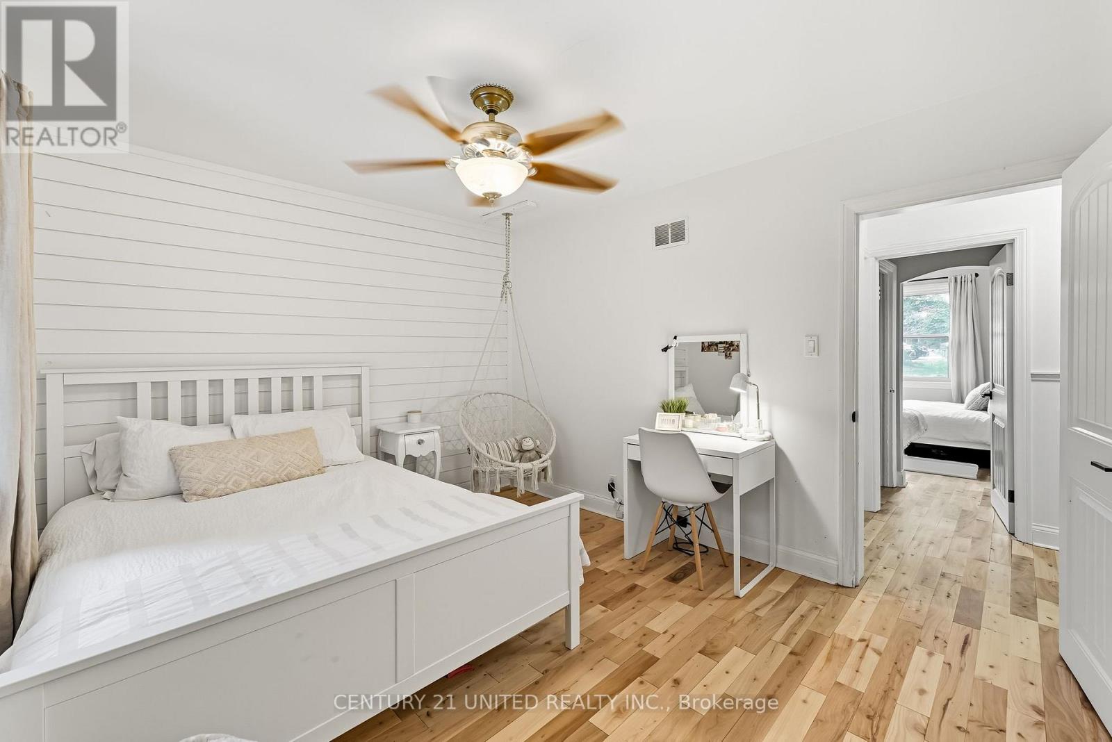 141 O'carroll Avenue, Peterborough (Northcrest Ward 5), Ontario  K9H 4V2 - Photo 20 - X12469942