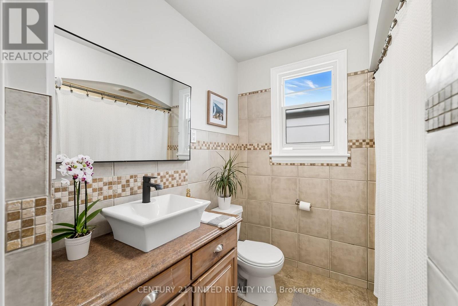 141 O'carroll Avenue, Peterborough (Northcrest Ward 5), Ontario  K9H 4V2 - Photo 24 - X12469942