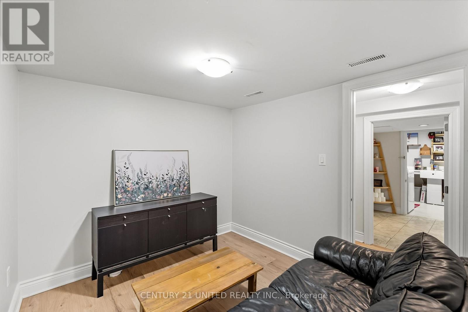 141 O'carroll Avenue, Peterborough (Northcrest Ward 5), Ontario  K9H 4V2 - Photo 36 - X12469942