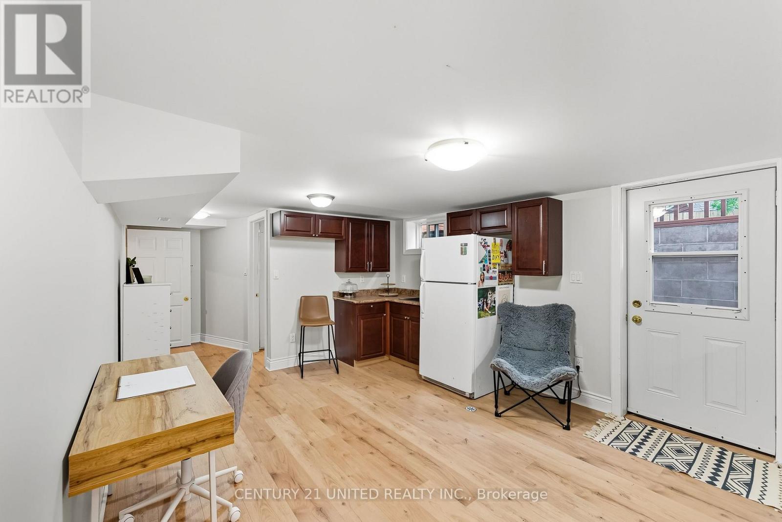 141 O'carroll Avenue, Peterborough (Northcrest Ward 5), Ontario  K9H 4V2 - Photo 37 - X12469942