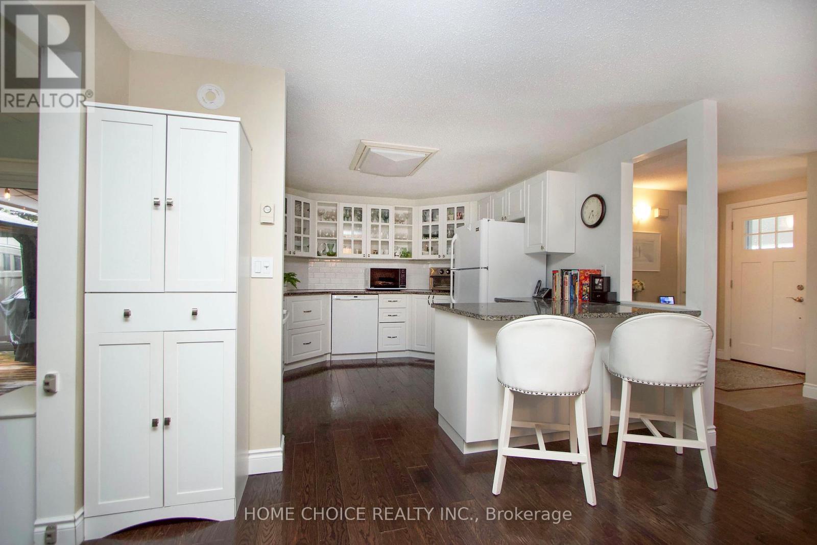 80 Bluffs Road, Clarington (Bowmanville), Ontario  L1B 1A6 - Photo 11 - E13011584