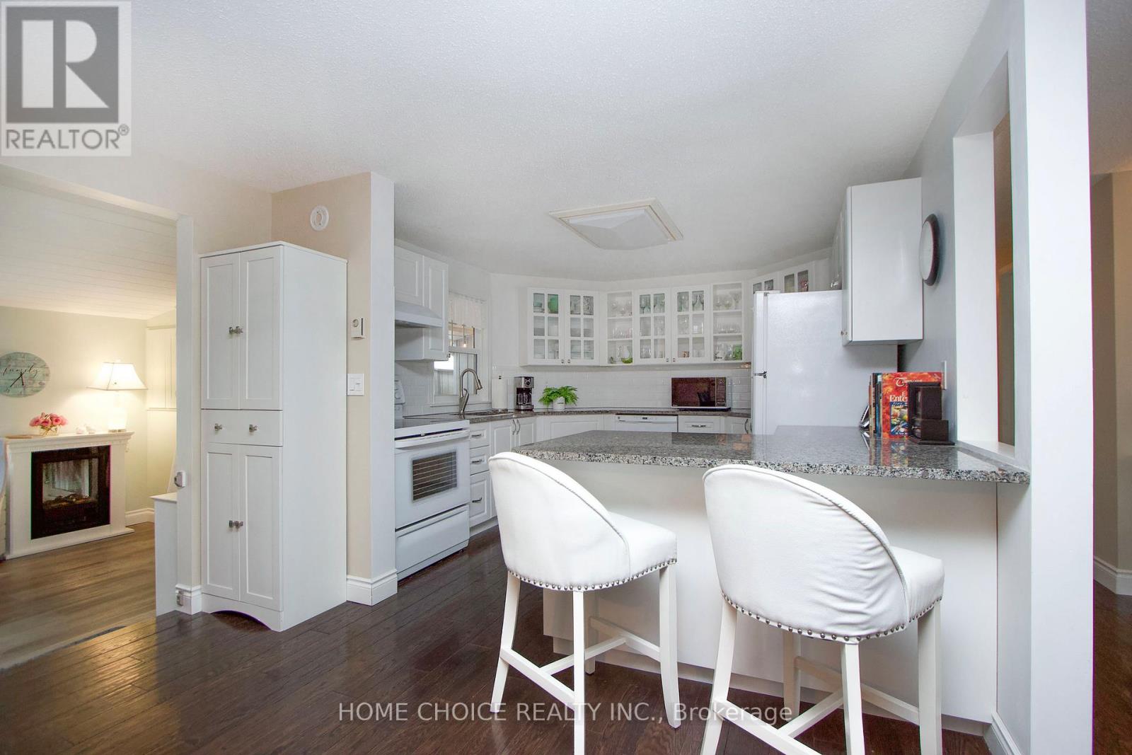 80 Bluffs Road, Clarington (Bowmanville), Ontario  L1B 1A6 - Photo 12 - E13011584