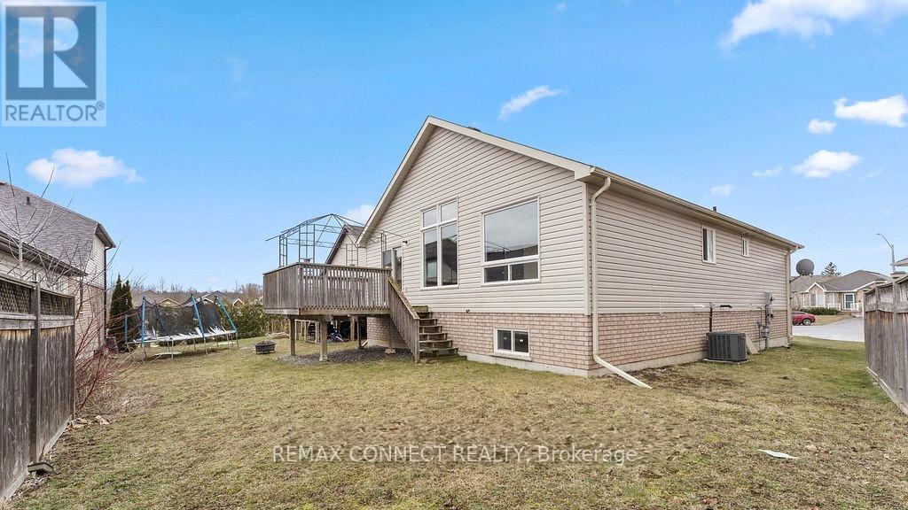 Main - 6 Mcgregor Court, Peterborough (Ashburnham Ward 4), Ontario  K9L 0B7 - Photo 7 - X13013002