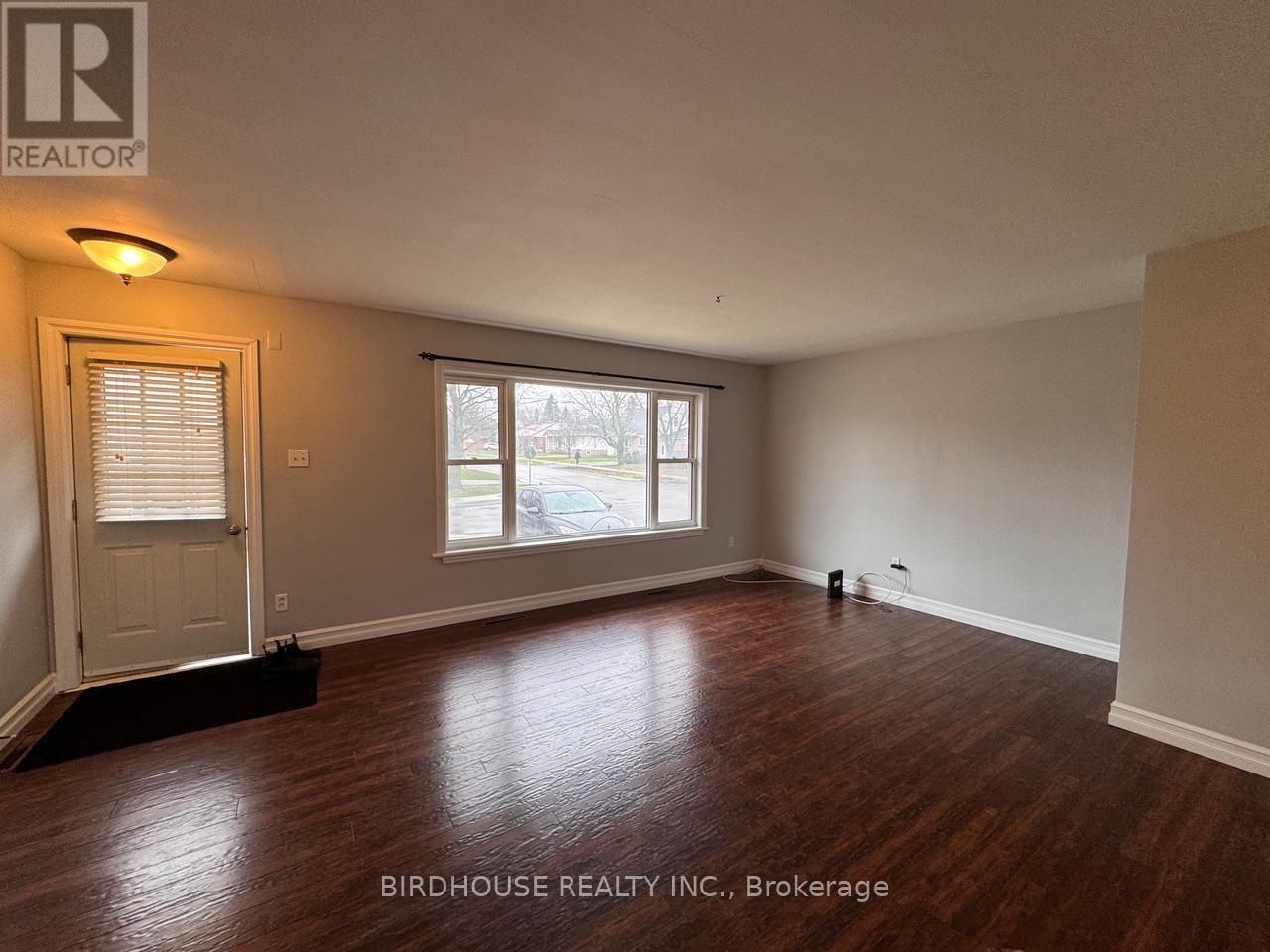 78 Pottinger Street, Kawartha Lakes (Lindsay), Ontario  K9V 2M3 - Photo 2 - X13013538