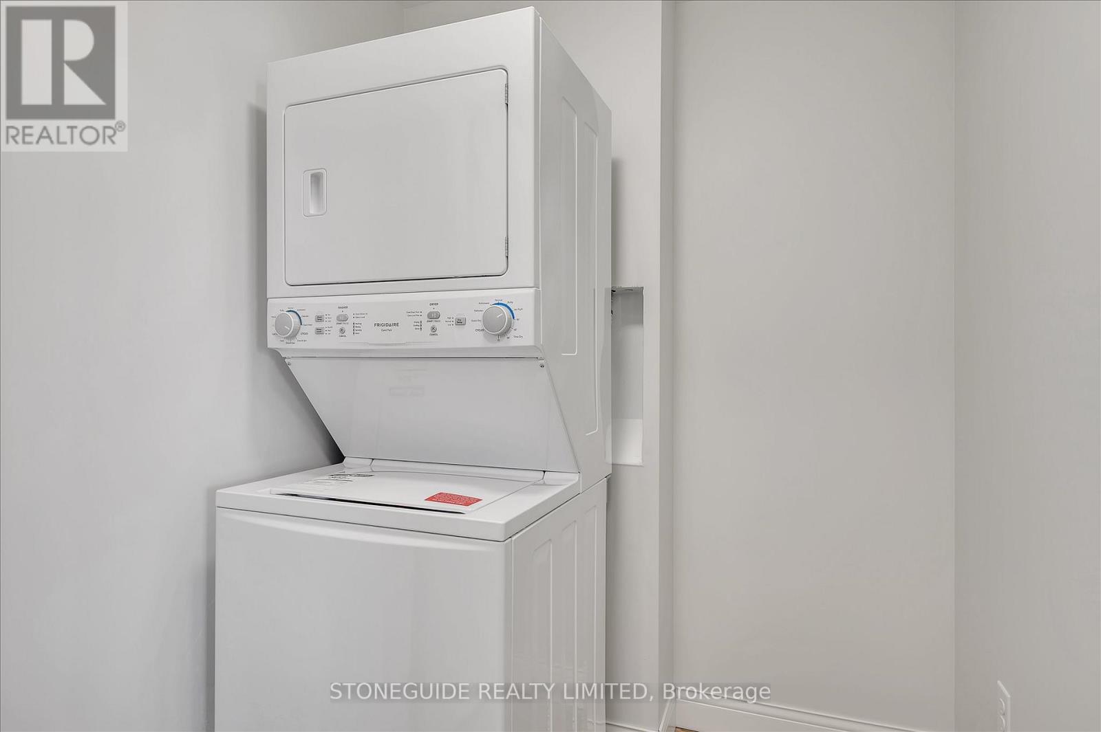 303 - 555 Bonaccord Street, Peterborough (Town Ward 3), Ontario  K9H 2X8 - Photo 15 - X13013650