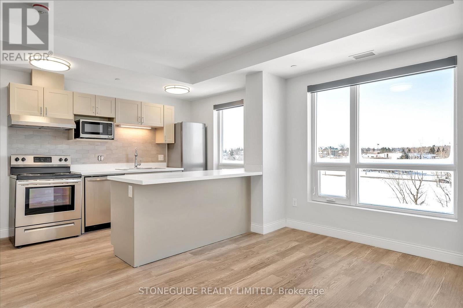 303 - 555 Bonaccord Street, Peterborough (Town Ward 3), Ontario  K9H 2X8 - Photo 7 - X13013650