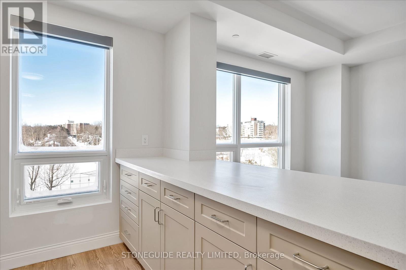 303 - 555 Bonaccord Street, Peterborough (Town Ward 3), Ontario  K9H 2X8 - Photo 9 - X13013650