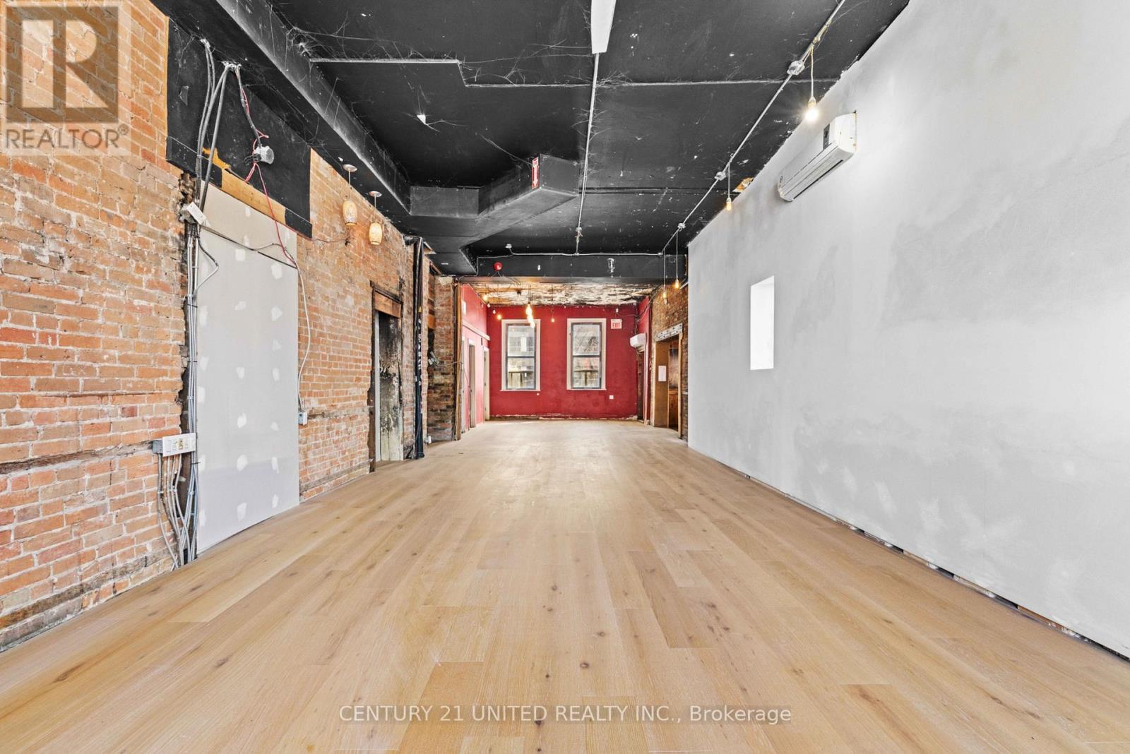 197 Hunter Street W, Peterborough (Town Ward 3), Ontario  K9H 2L1 - Photo 3 - X13013874