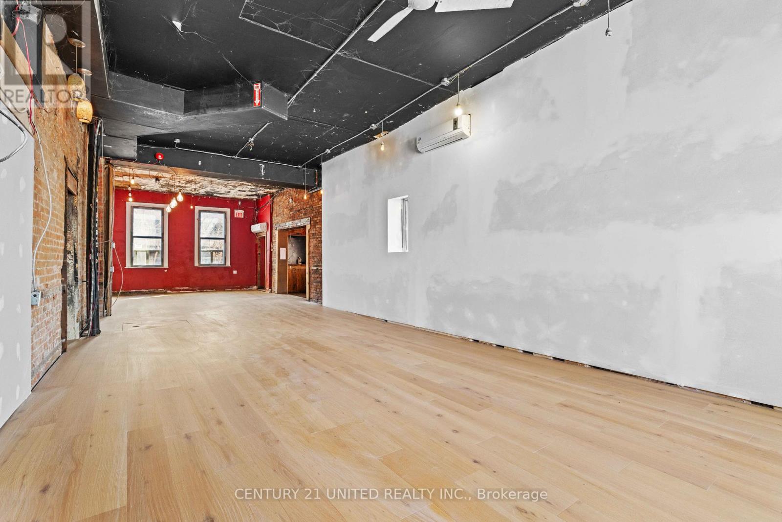 197 Hunter Street W, Peterborough (Town Ward 3), Ontario  K9H 2L1 - Photo 4 - X13013874