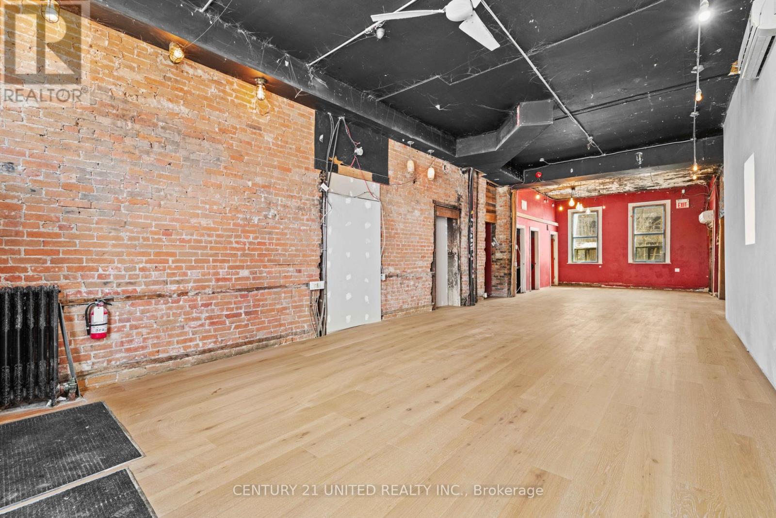 197 Hunter Street W, Peterborough (Town Ward 3), Ontario  K9H 2L1 - Photo 8 - X13013874