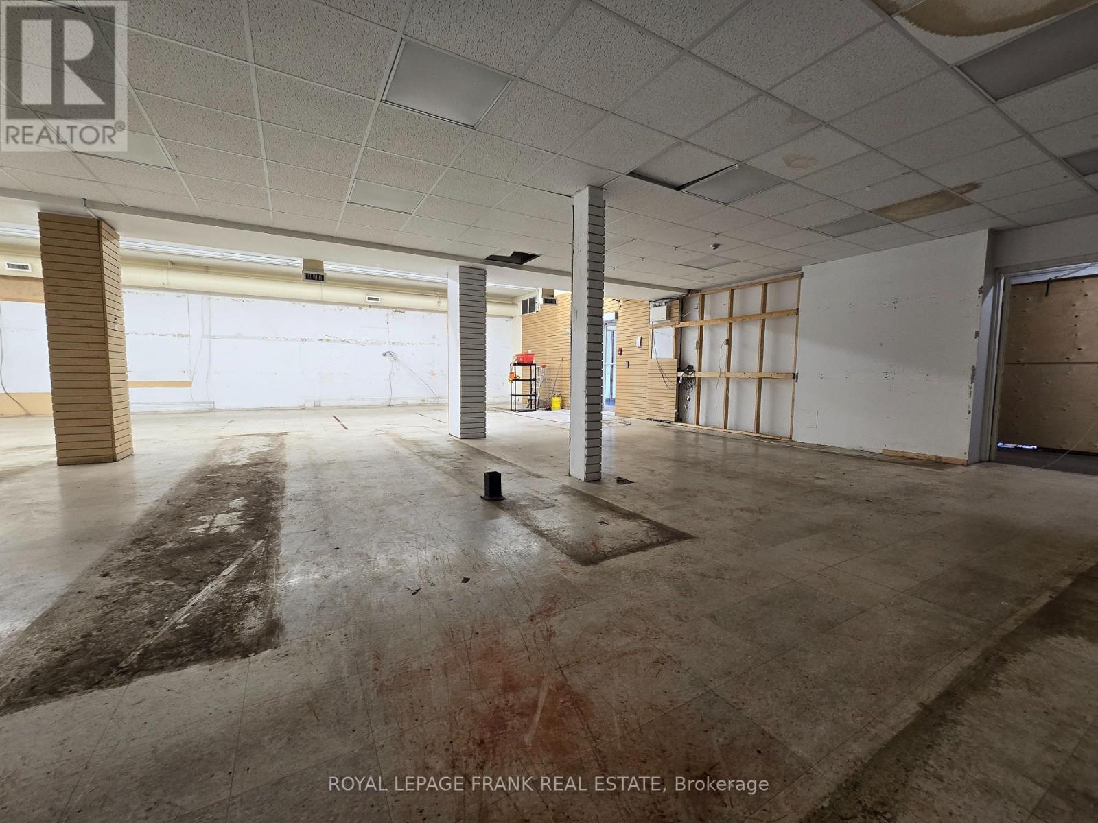 B - 15 King Avenue W, Clarington (Newcastle), Ontario  L1B 1K9 - Photo 7 - E13014390