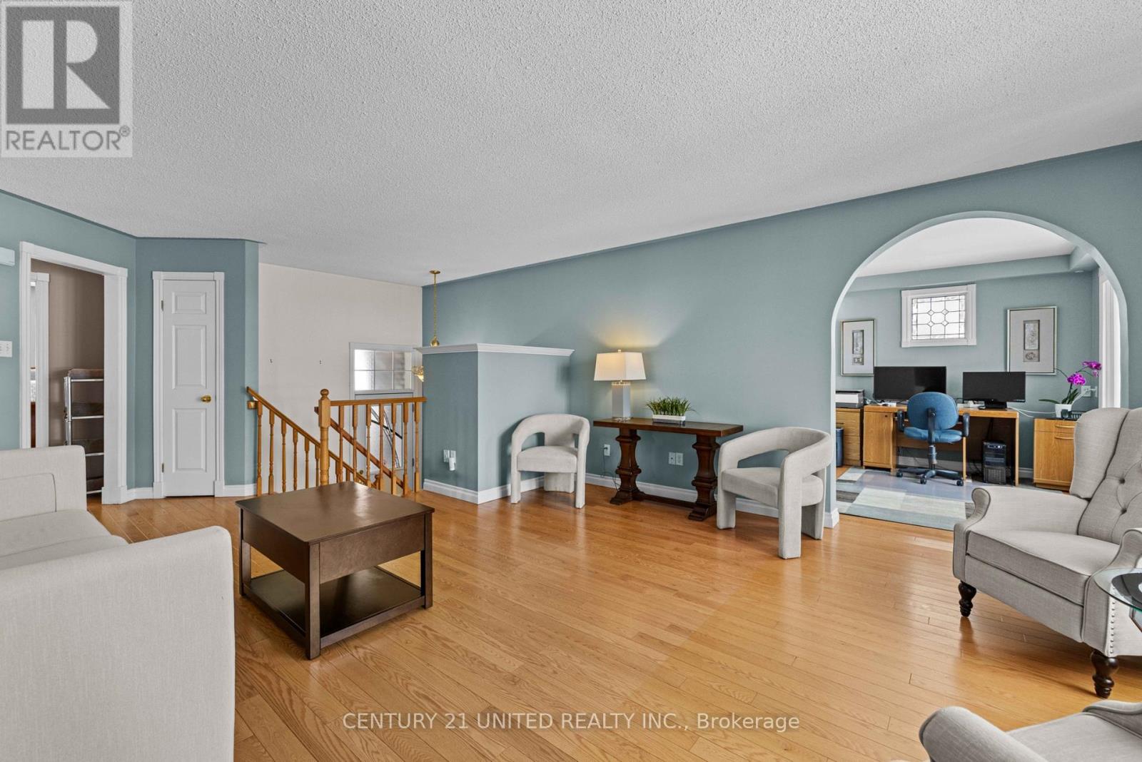 640 Brealey Drive, Peterborough (Otonabee Ward 1), Ontario  K9K 2M7 - Photo 4 - X13014354