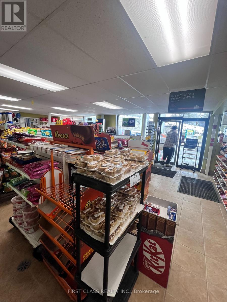 2641 Television Road, Otonabee-South Monaghan, Ontario  K9J 0G6 - Photo 10 - X13015036