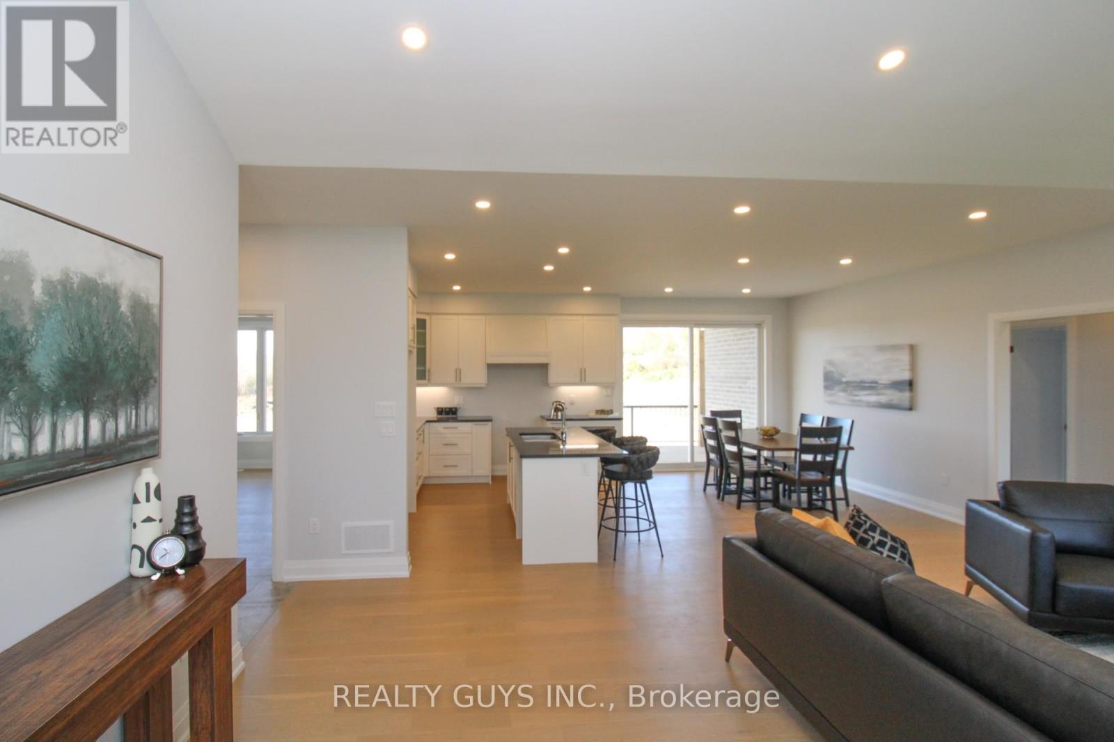 2418 Gwendolyn Court, Cavan Monaghan (Cavan Twp), Ontario  L0A 1C0 - Photo 13 - X13015090