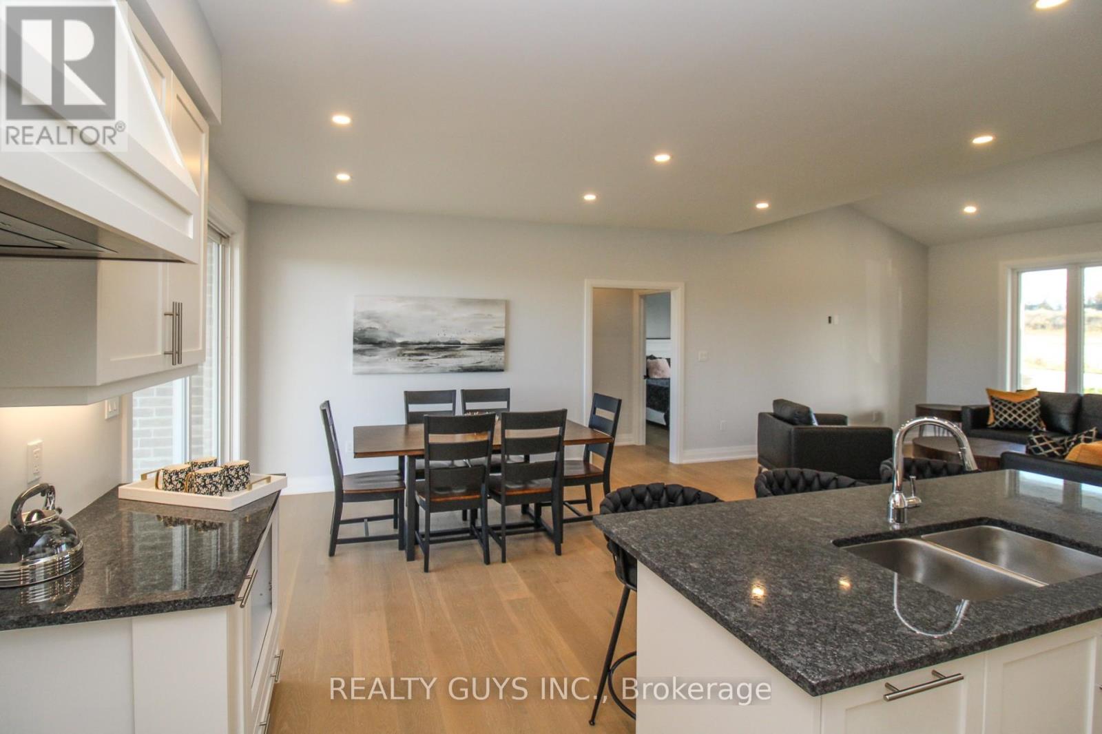 2418 Gwendolyn Court, Cavan Monaghan (Cavan Twp), Ontario  L0A 1C0 - Photo 16 - X13015090