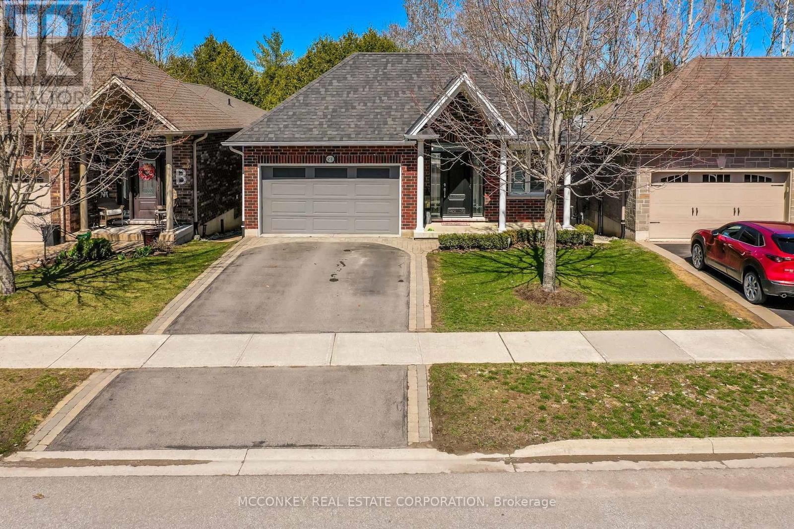 458 Raymond Street, Peterborough (Northcrest Ward 5), Ontario  K9H 0G9 - Photo 2 - X13015736