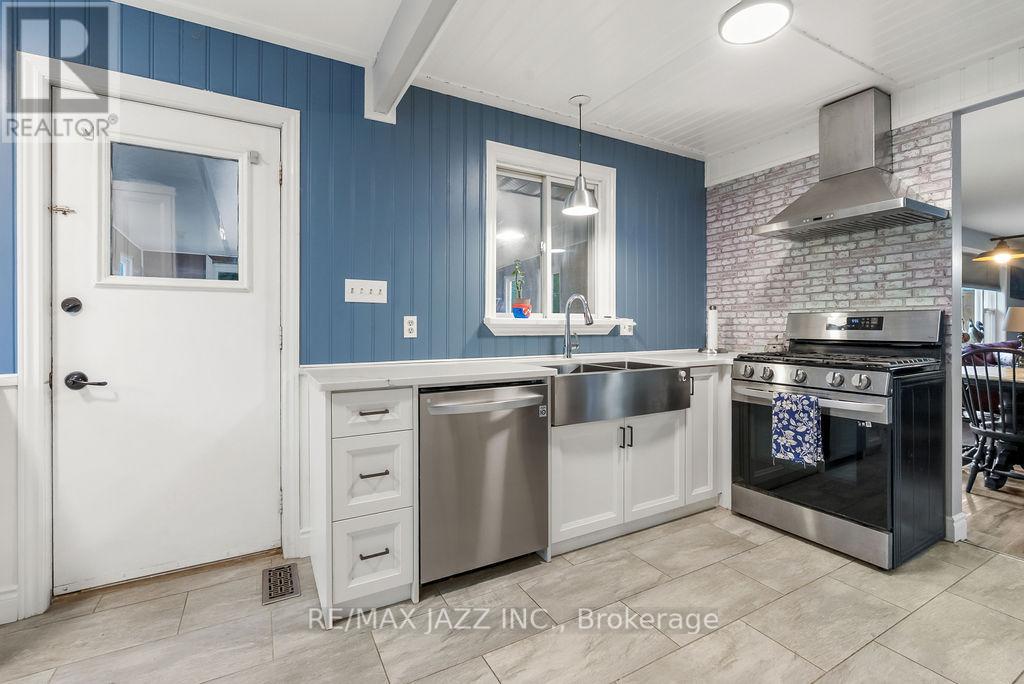 29 Grandview Drive, Kawartha Lakes (Ops), Ontario  K0L 2W0 - Photo 8 - X13015844