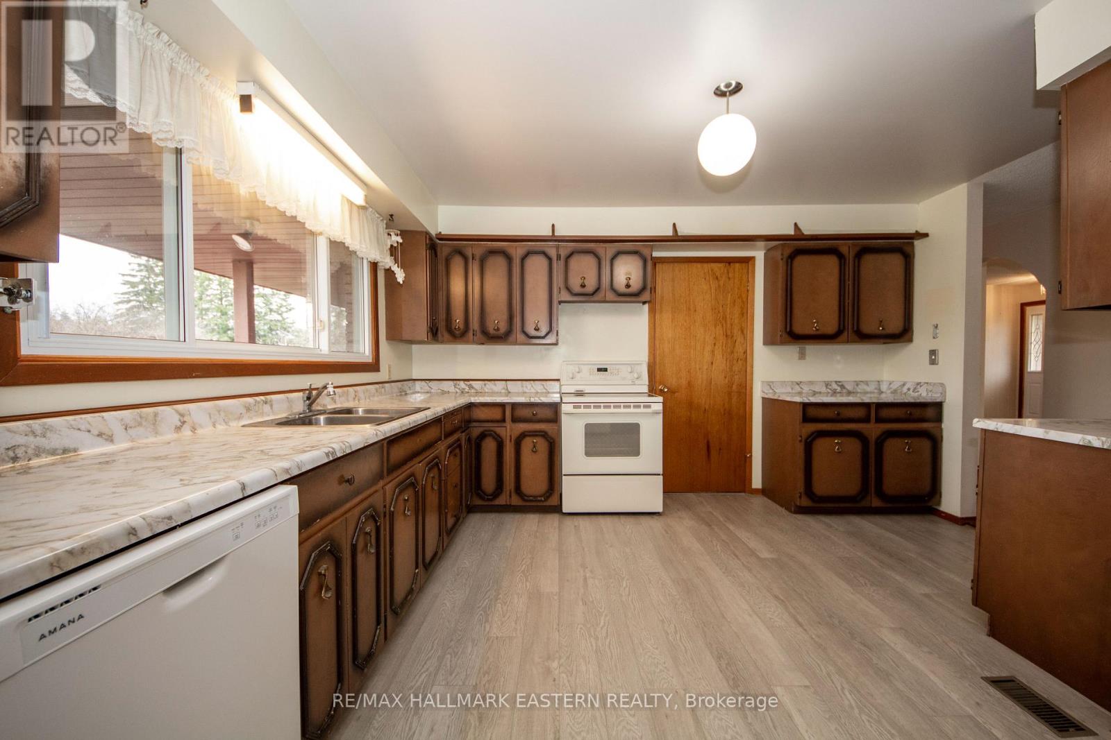 1239 7th Line, Selwyn, Ontario  K0L 2H0 - Photo 9 - X13017164