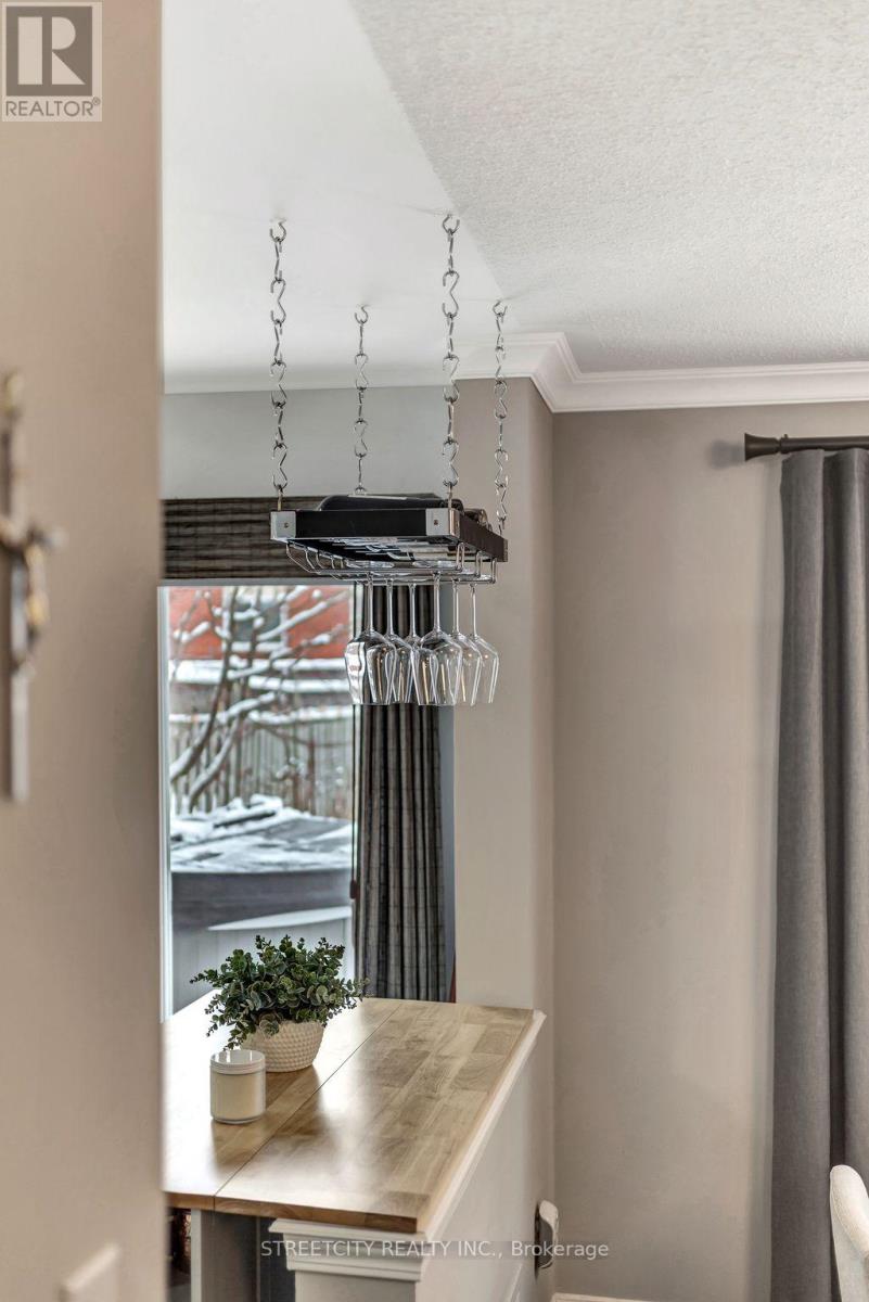 8 Shipley Avenue, Clarington (Newcastle), Ontario  L1B 1M6 - Photo 14 - E13017832