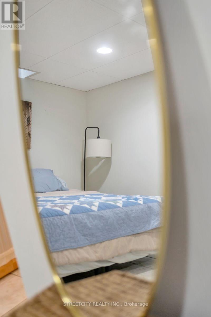 8 Shipley Avenue, Clarington (Newcastle), Ontario  L1B 1M6 - Photo 37 - E13017832