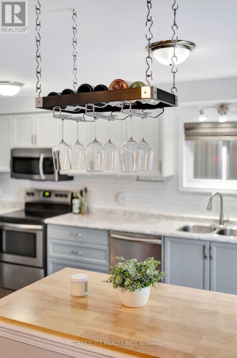 8 Shipley Avenue, Clarington (Newcastle), Ontario  L1B 1M6 - Photo 40 - E13017832