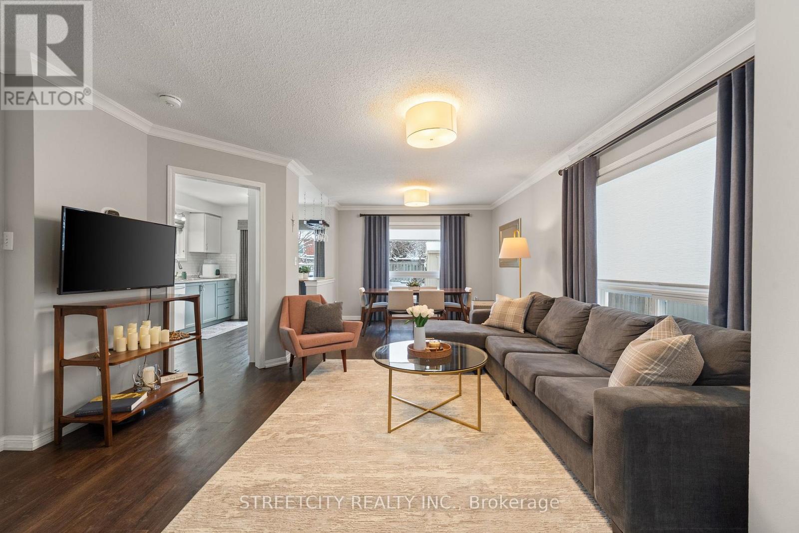 8 Shipley Avenue, Clarington (Newcastle), Ontario  L1B 1M6 - Photo 6 - E13017832