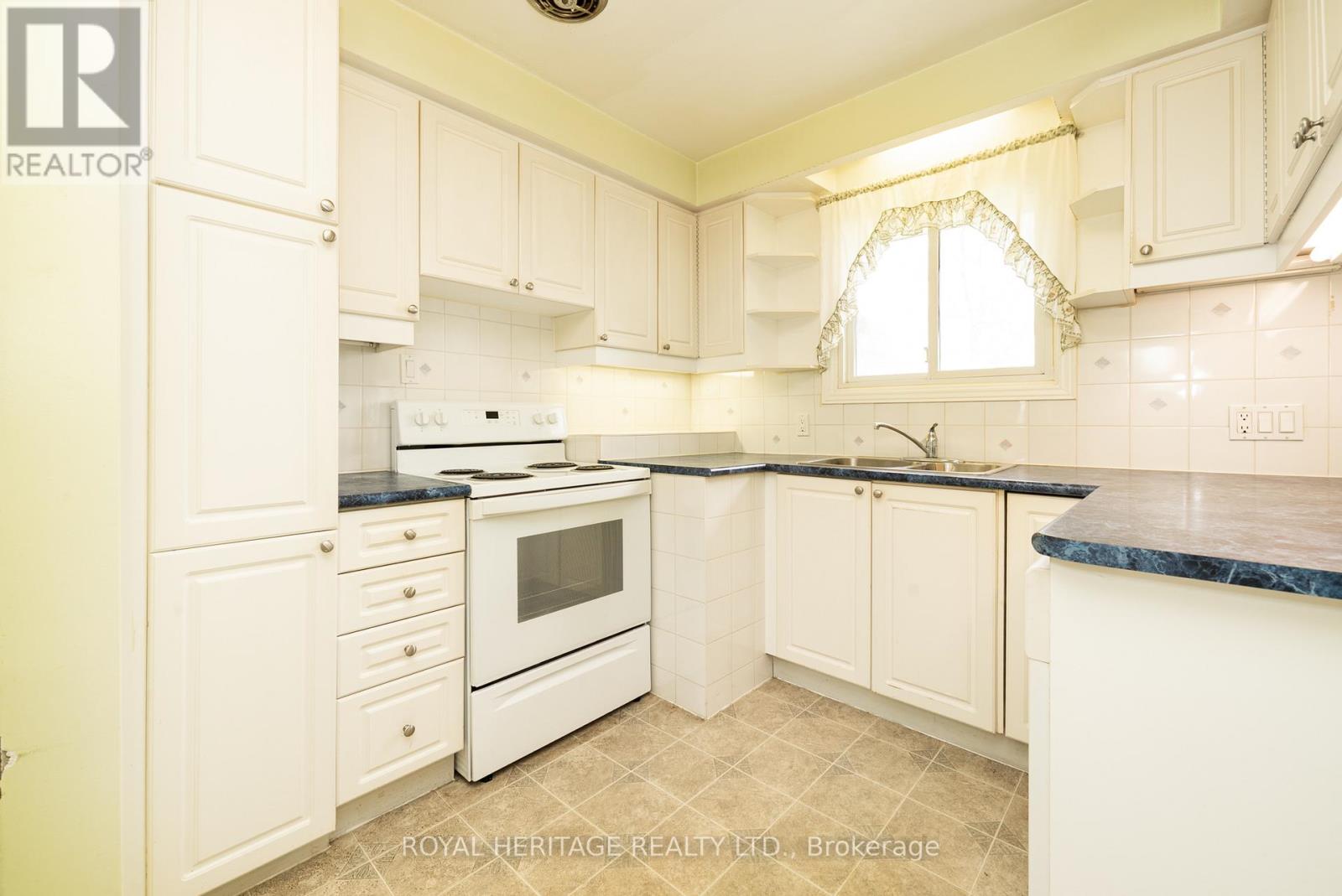 46 Given Road, Clarington (Newcastle), Ontario  L1B 1G9 - Photo 13 - E13018272