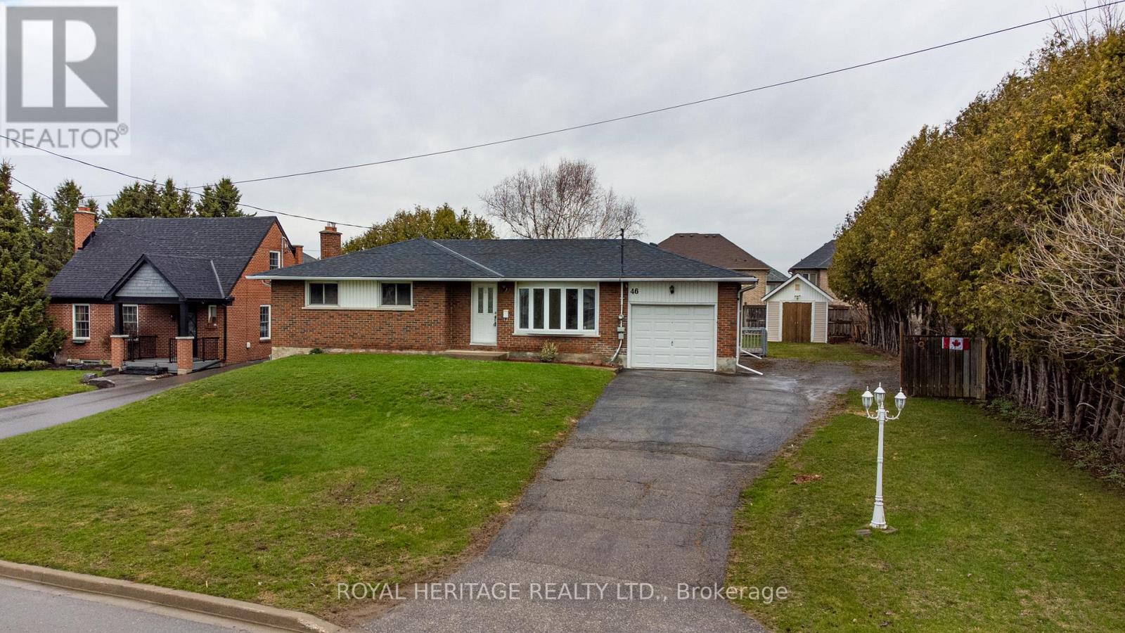 46 Given Road, Clarington (Newcastle), Ontario  L1B 1G9 - Photo 2 - E13018272