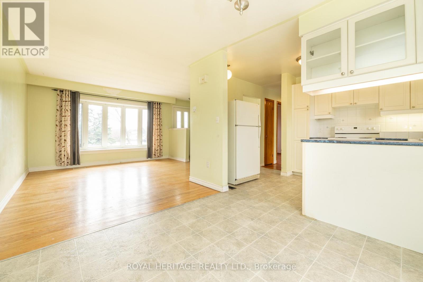 46 Given Road, Clarington (Newcastle), Ontario  L1B 1G9 - Photo 8 - E13018272