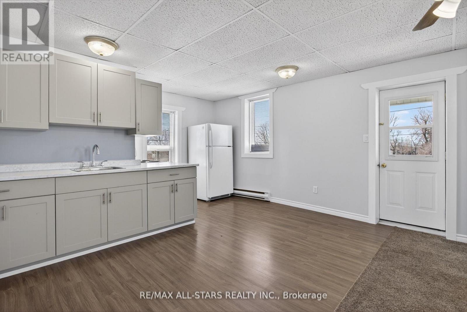 16 St David Street, Kawartha Lakes (Lindsay), Ontario  K9V 1N1 - Photo 5 - X13018336