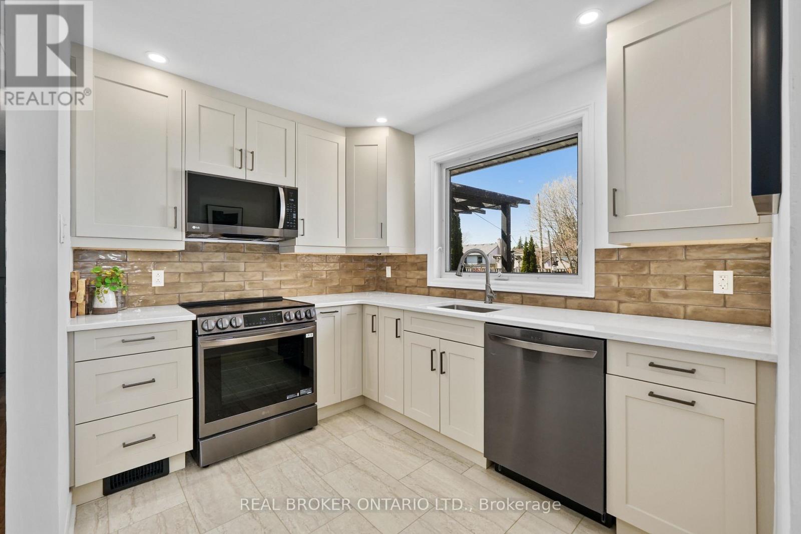 121 Goodfellow Road E, Peterborough (Otonabee Ward 1), Ontario  K9J 5W9 - Photo 12 - X13018322