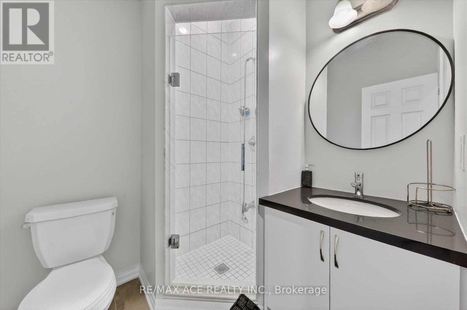 218 Flood Avenue, Clarington (Newcastle), Ontario  L1B 0W6 - Photo 17 - E13019054