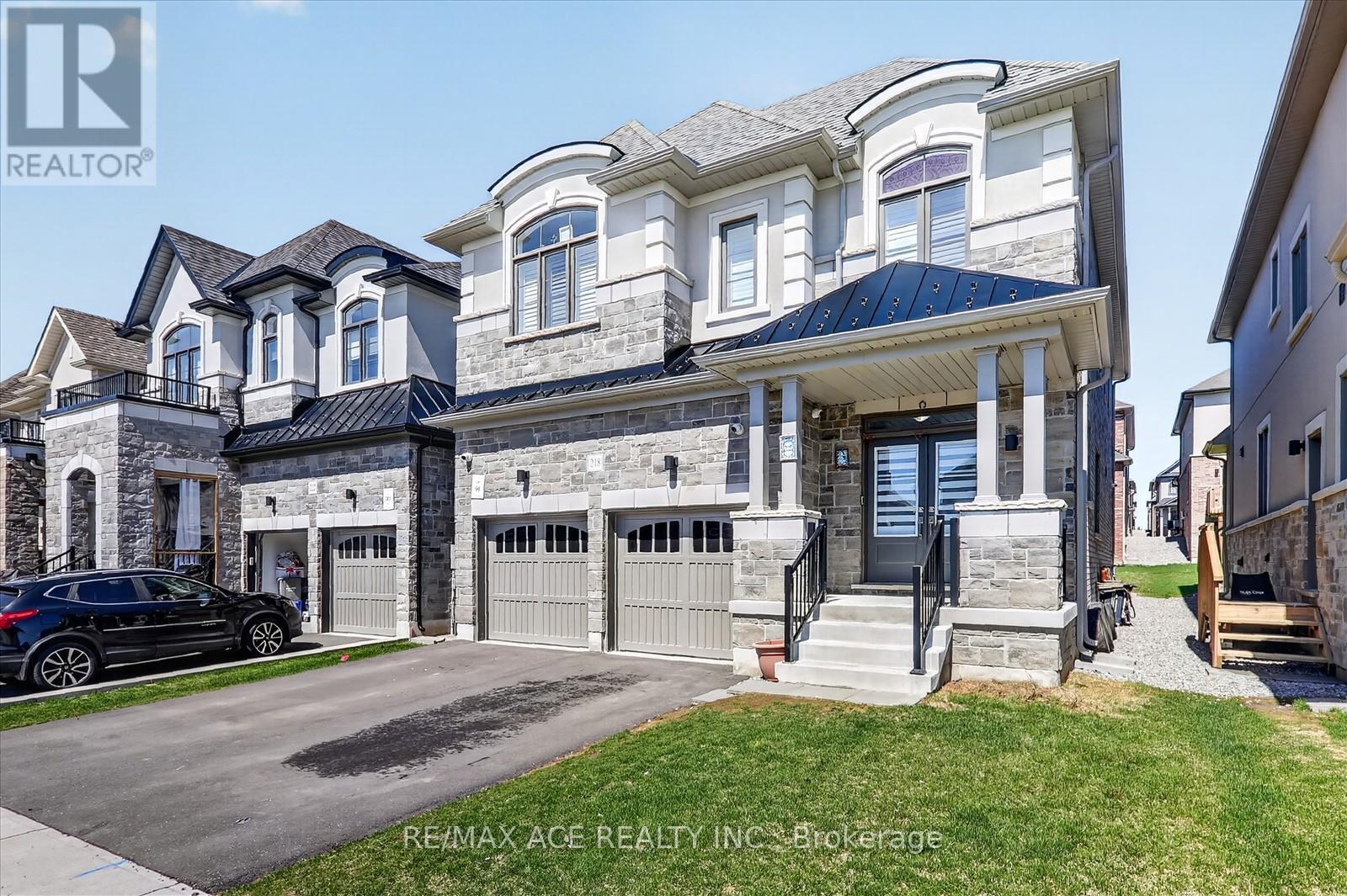 218 Flood Avenue, Clarington (Newcastle), Ontario  L1B 0W6 - Photo 2 - E13019054