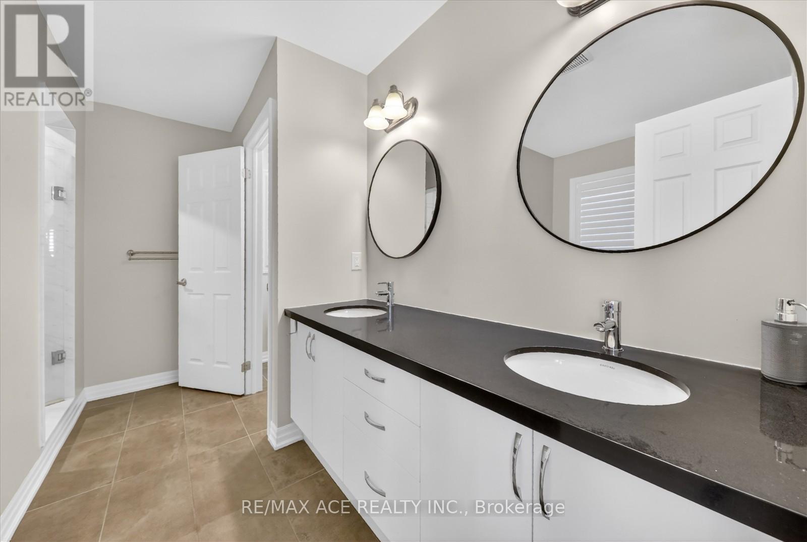 218 Flood Avenue, Clarington (Newcastle), Ontario  L1B 0W6 - Photo 22 - E13019054