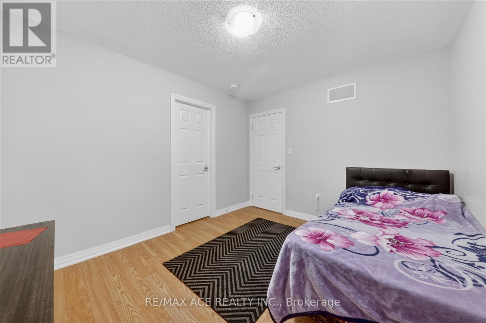 218 Flood Avenue, Clarington (Newcastle), Ontario  L1B 0W6 - Photo 32 - E13019054