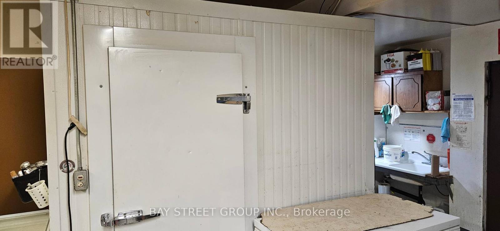 23 William Street N, Kawartha Lakes (Lindsay), Ontario  K9V 3Z9 - Photo 5 - X13019130